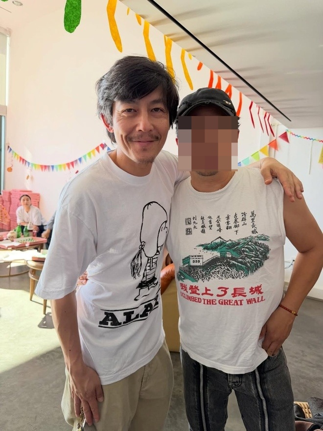 Trần Qu&aacute;n Hy gầy rộc g&acirc;y sốc , h&igrave;nh ảnh Badboy kh&eacute;t tiếng cấm cửa showbiz 2026 - Ảnh 1.