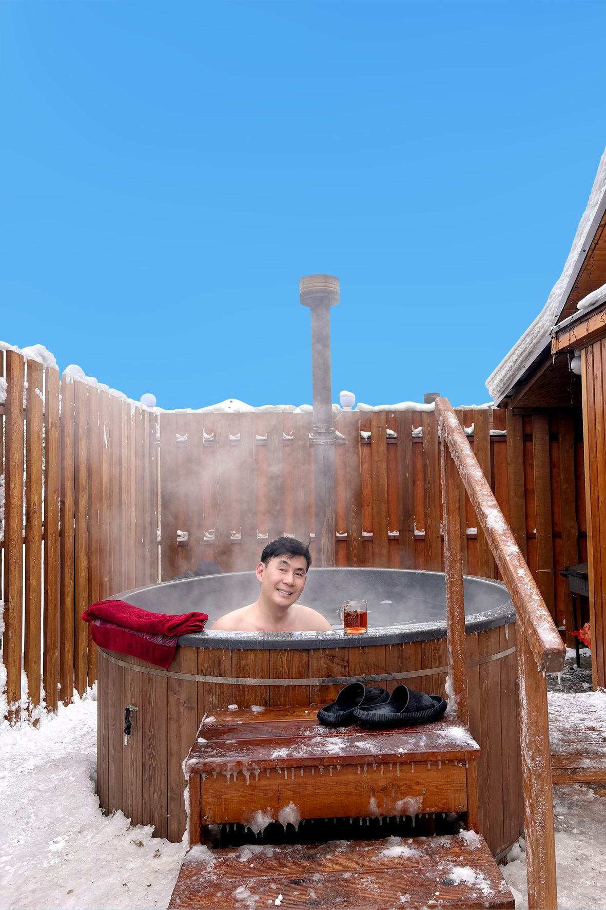 Đoan Trường v&agrave; chuyến du lịch đầy bất ổn ở Nga cầu nguyện về nước an to&agrave;n - Ảnh 4.