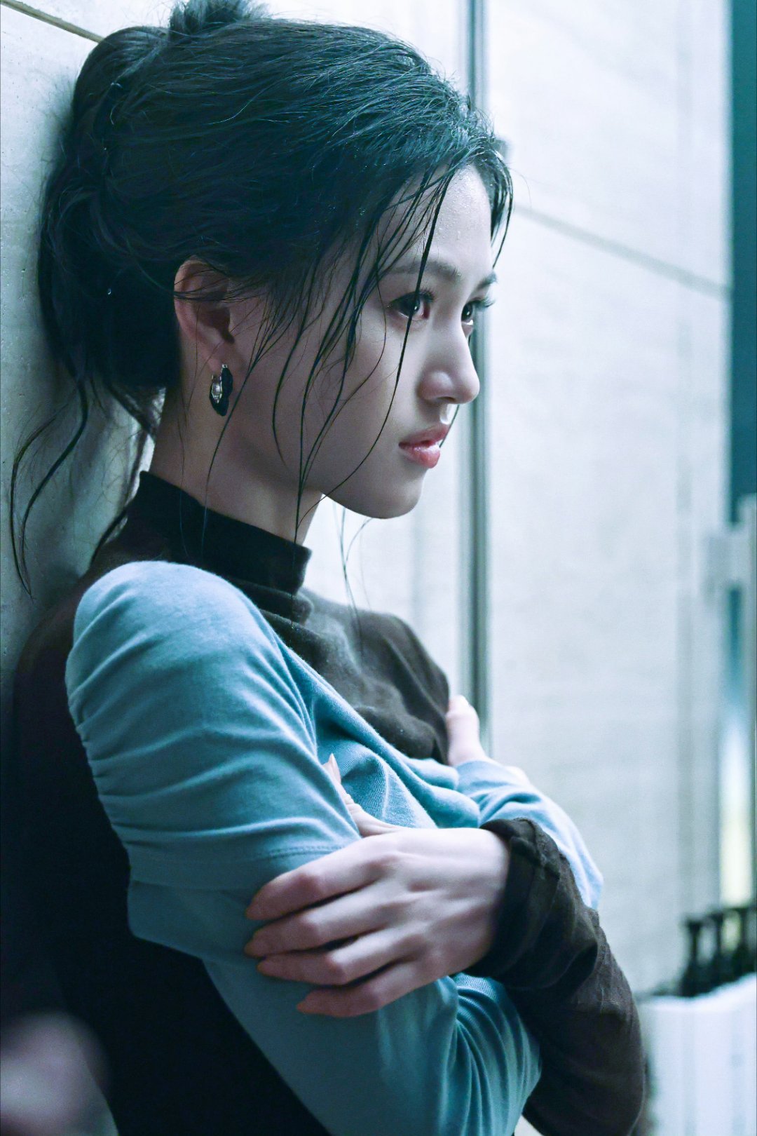 Hậu trường Bề Tôi Trung Thành: Thẩm Vũ Khiết và tạo hình cổ trang quyến rũ - Ảnh 6. Hậu trường Bề Tôi Trung Thành: Thẩm Vũ Khiết và tạo hình cổ trang quyến rũ - Ảnh 6.