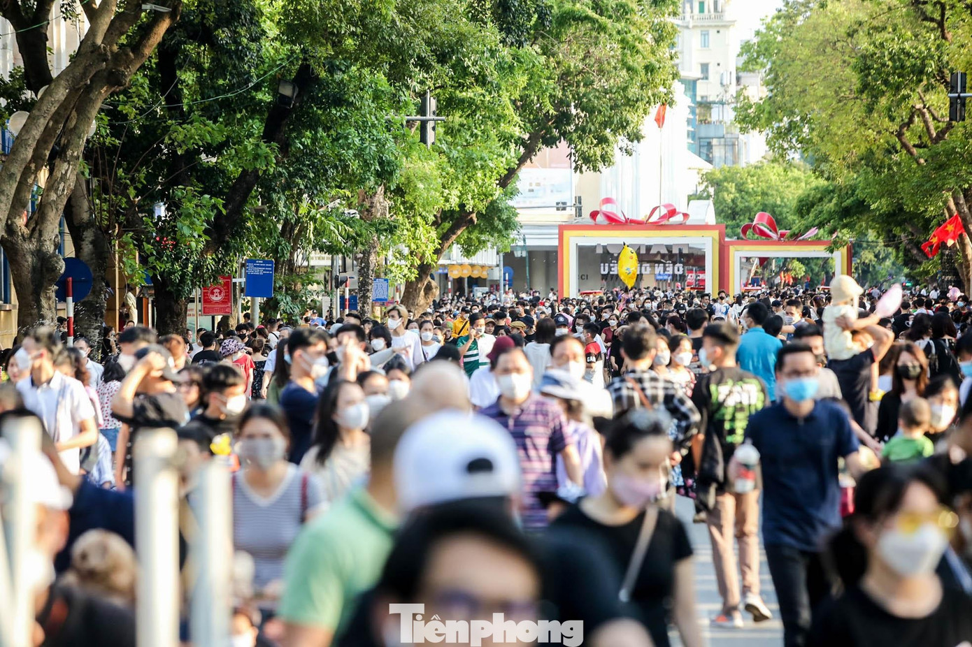 Lịch nghỉ Giỗ Tổ H&ugrave;ng Vương v&agrave; 30 / 4 - 1 / 5 năm 2026 cho người lao động - Ảnh 1.