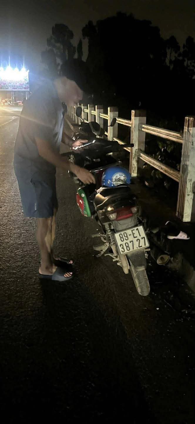 Tìm thấy 3 mẹ con an toàn Sau sự cố cống Xuân Quan , câu chuyện cảm động - Ảnh 2. Tìm thấy 3 mẹ con an toàn Sau sự cố cống Xuân Quan , câu chuyện cảm động - Ảnh 2.