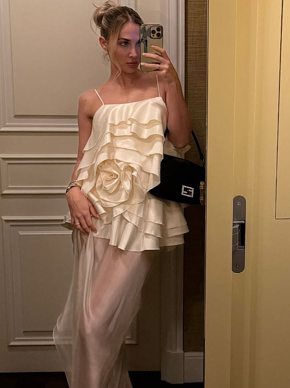 B&egrave;o nh&uacute;n: Chi tiết thời trang cứu rỗi v&oacute;c d&aacute;ng năm 2026 - Ảnh 20.