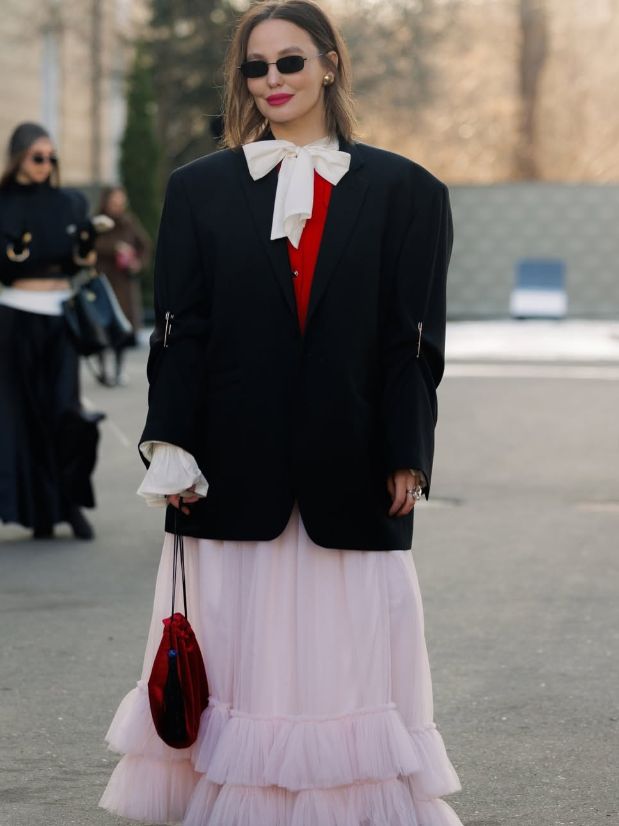 B&egrave;o nh&uacute;n: Chi tiết thời trang cứu rỗi v&oacute;c d&aacute;ng năm 2026 - Ảnh 21.