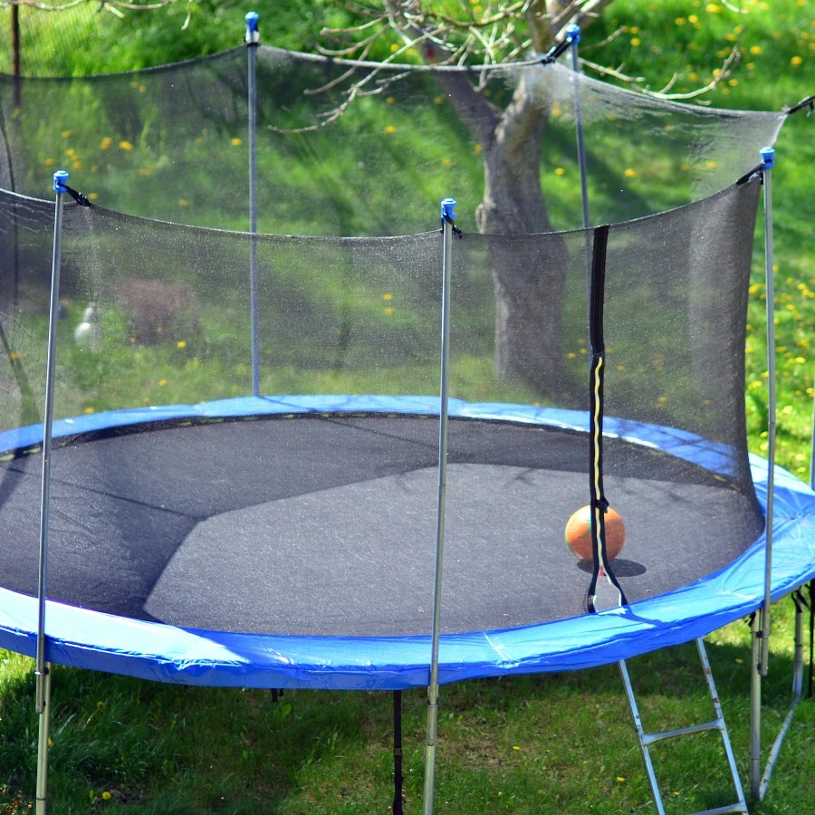 Đệ nhất siêu mẫu Lâm Chí Linh 51 tuổi chạy marathon đẹp 