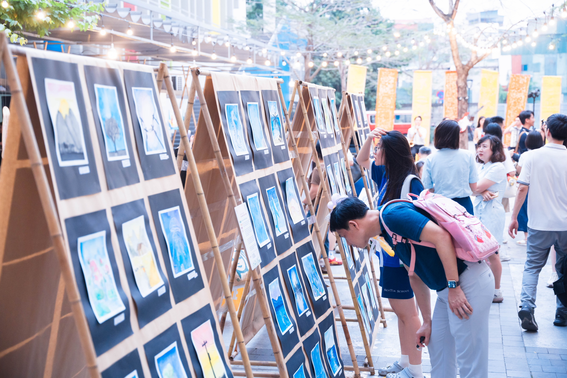 H&agrave;nh tr&igrave;nh Việt qua g&oacute;c nh&igrave;n nghệ thuật của học sinh SenTia - Ảnh 3.