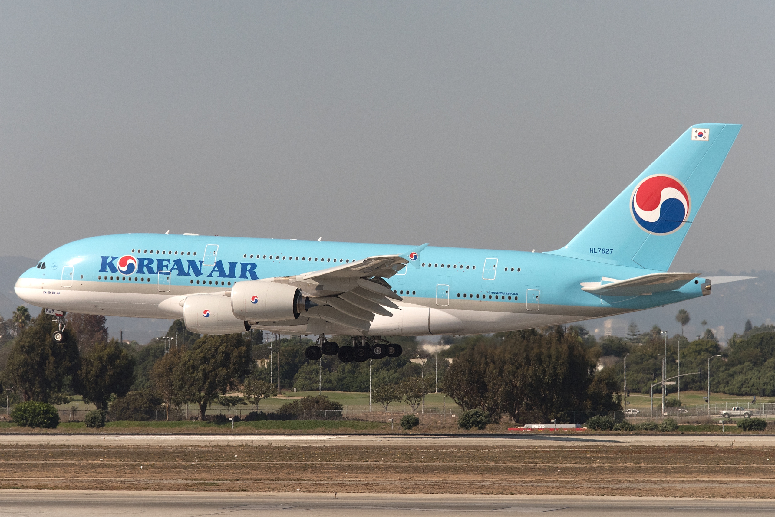 Park Chang - jin từ người bị đuổi khỏi máy bay đến Trưởng khối Kế hoạch tại KAC Airport - Ảnh 4. Park Chang - jin từ người bị đuổi khỏi máy bay đến Trưởng khối Kế hoạch tại KAC Airport - Ảnh 4.