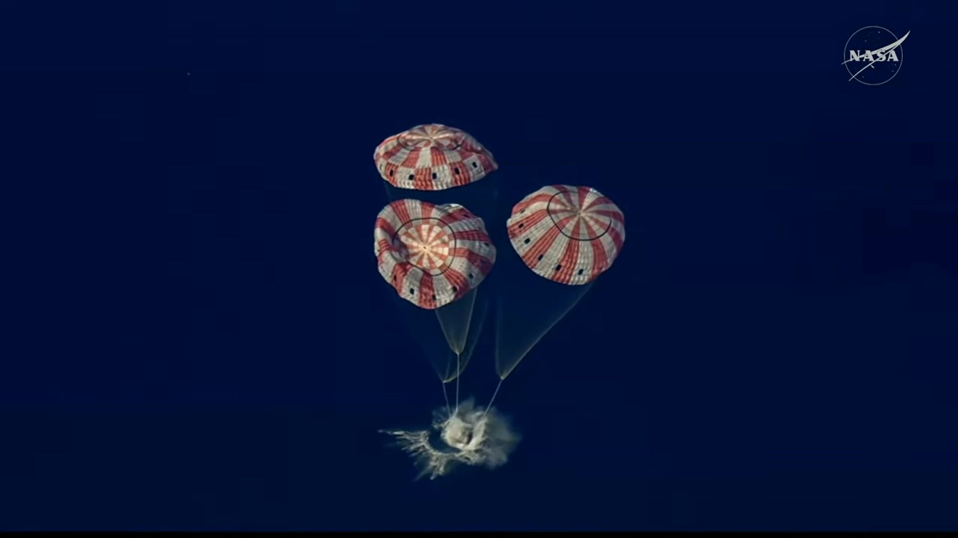 H&agrave;nh tr&igrave;nh Artemis II: Vượt hỏa ngục 2 . 800 Độ C về Tr&aacute;i đất năm 2026 - Ảnh 3.