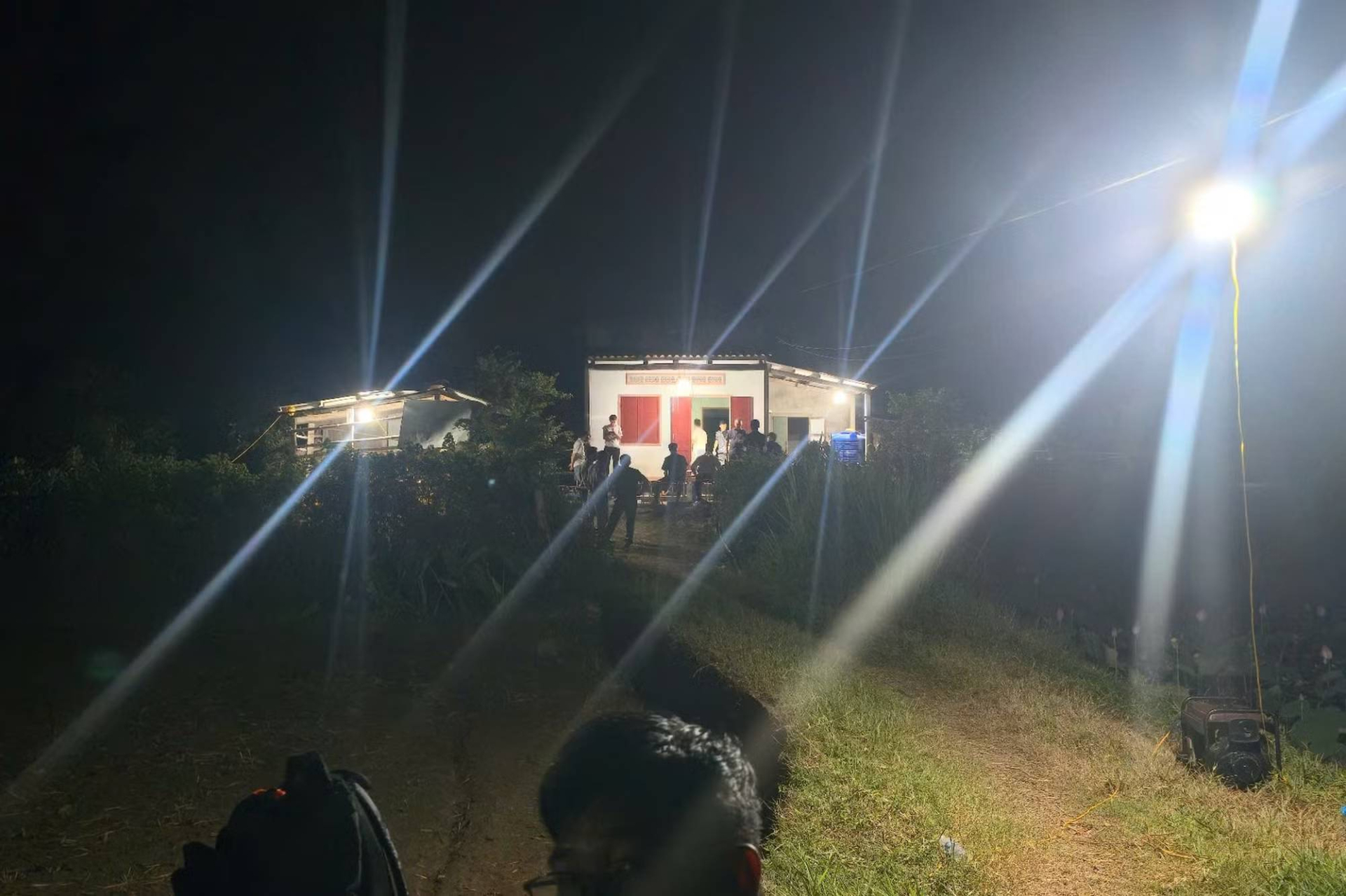 Vụ ph&aacute;t hiện 4 thi thể ch&aacute;y x&eacute;m ở Gia Lai: Điều tra nguy&ecirc;n nh&acirc;n g&acirc;y nổ - Ảnh 1.