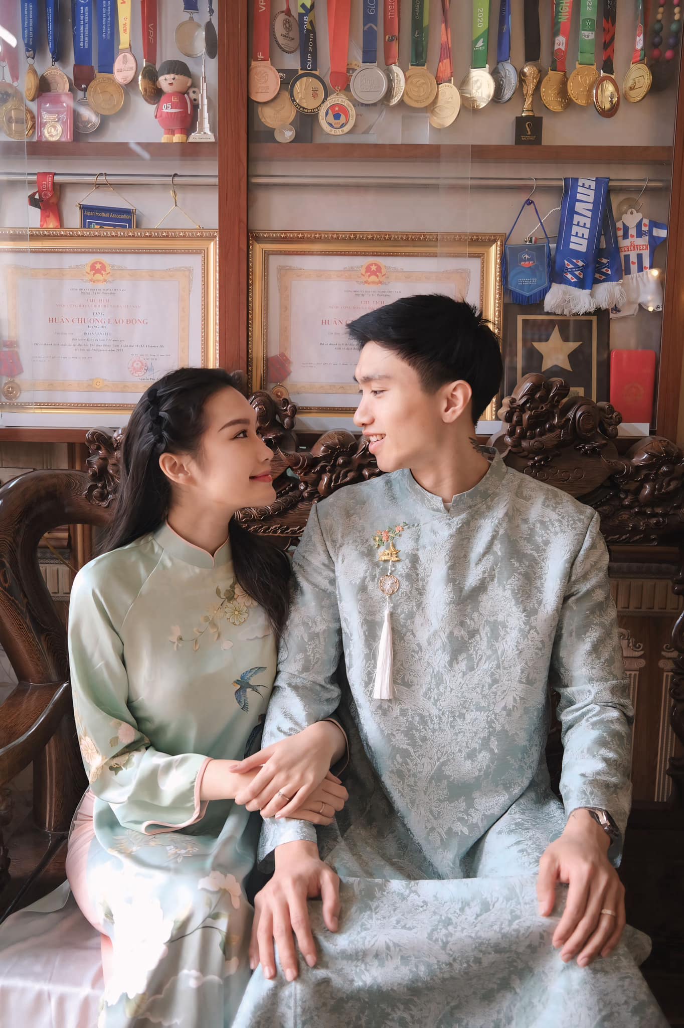 Đo&agrave;n Văn Hậu v&agrave; Do&atilde;n Hải My: Đ&aacute;m cưới cổ t&iacute;ch g&acirc;y b&atilde;o MXH năm 2023 - Ảnh 8.