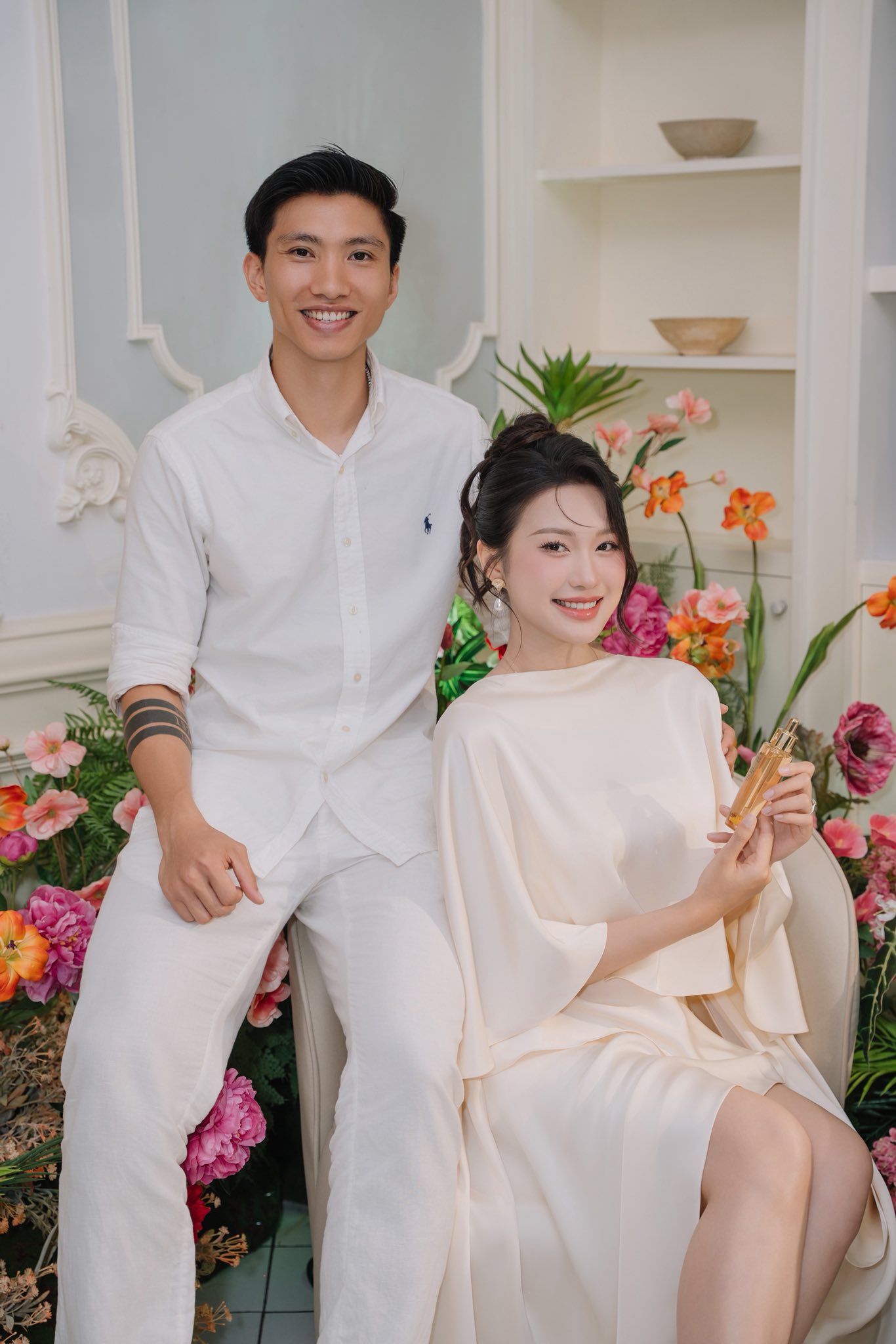 Đo&agrave;n Văn Hậu v&agrave; Do&atilde;n Hải My: Đ&aacute;m cưới cổ t&iacute;ch g&acirc;y b&atilde;o MXH năm 2023 - Ảnh 9.