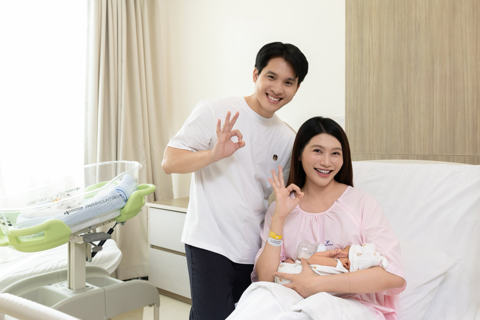 &Aacute; hậu Chế Nguyễn Quỳnh Ch&acirc;u xuất hiện sau sinh: G&acirc;y tranh c&atilde;i sự kiện 2026 - Ảnh 2.