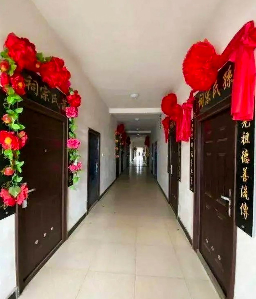 Người d&acirc;n Trung Quốc mua chung cư chứa tro cốt v&igrave; gi&aacute; đất nghĩa trang qu&aacute; cao - Ảnh 2.