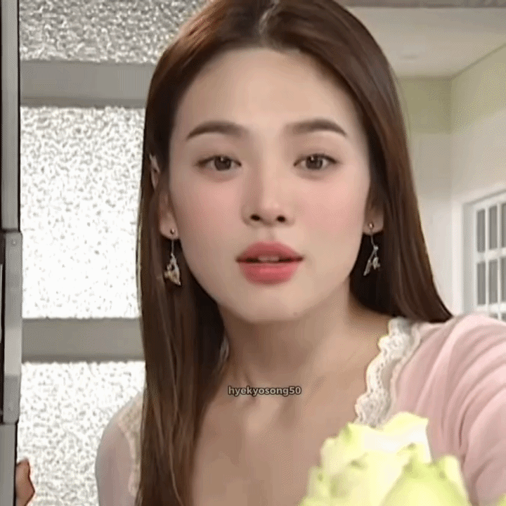 Vẻ đẹp Song Hye Kyo tuổi 20: H&agrave;nh tr&igrave;nh sắc đẹp vượt thời gian kh&ocirc;ng thể qu&ecirc;n - Ảnh 4.