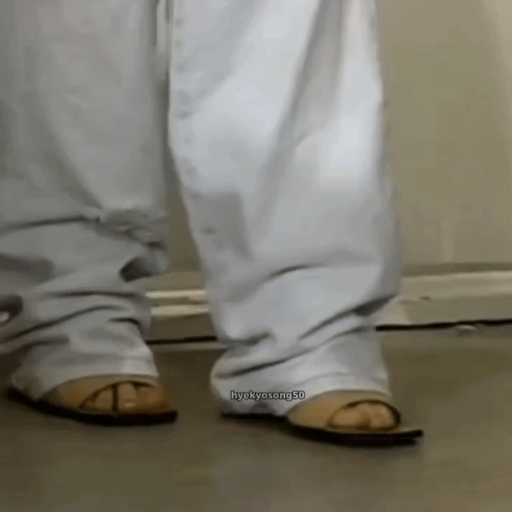 Vẻ đẹp Song Hye Kyo tuổi 20: H&agrave;nh tr&igrave;nh sắc đẹp vượt thời gian kh&ocirc;ng thể qu&ecirc;n - Ảnh 1.