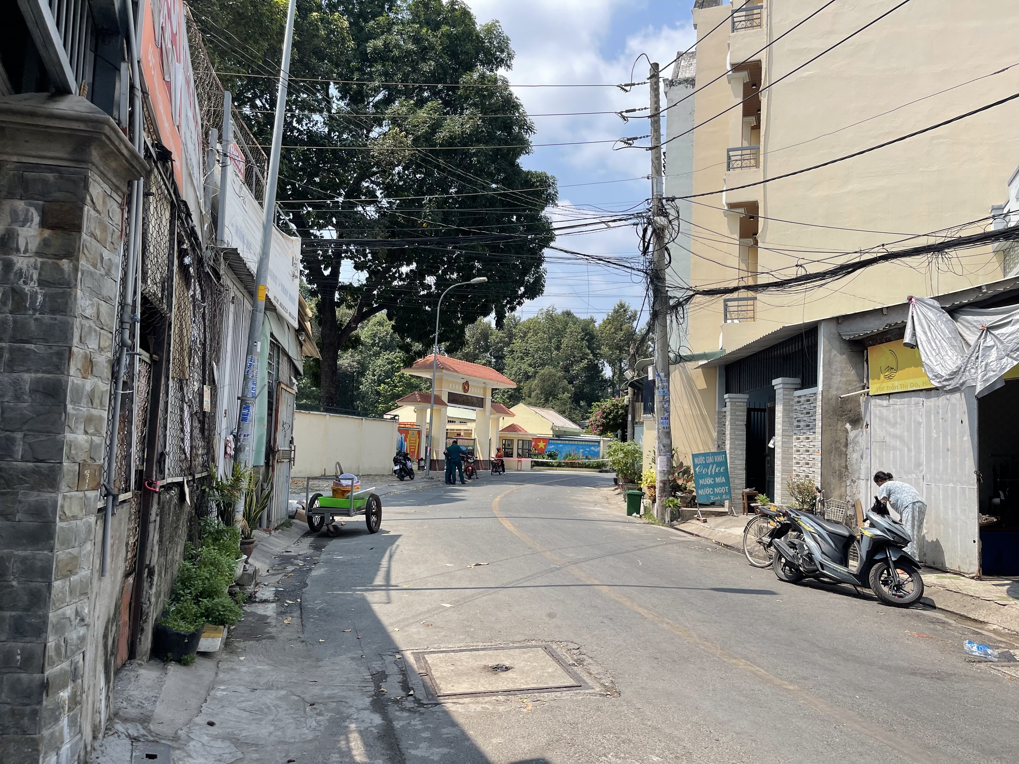 Vụ ch&aacute;y nh&agrave; trọ ở TPHCM: Hai người thiệt mạng , 5 người bị thương - Ảnh 2.