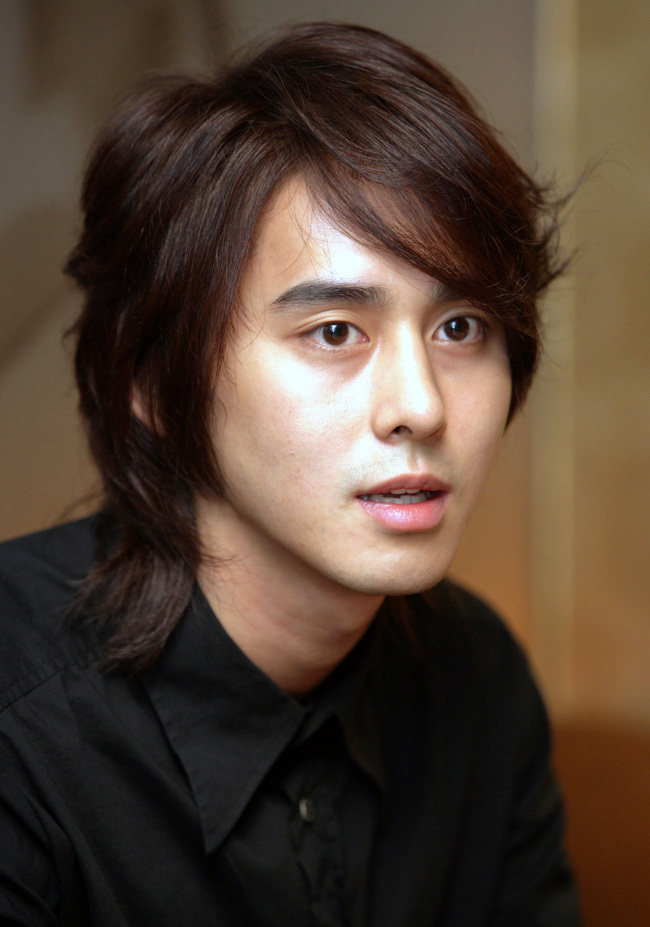 Kim Sang Hyuk rơi từ tầng 11: H&agrave;nh tr&igrave;nh trở lại sau nhiều scandal - Ảnh 2.