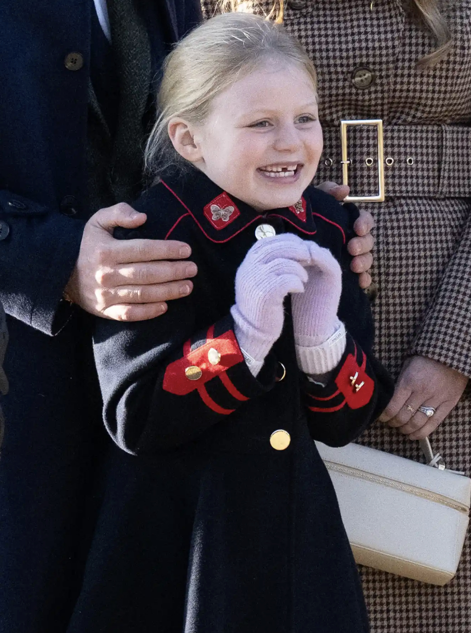 Điểm danh 14 chắt cưng Ho&agrave;ng gia: Di sản Nữ ho&agrave;ng Elizabeth II vẫn sống m&atilde;i - Ảnh 5.