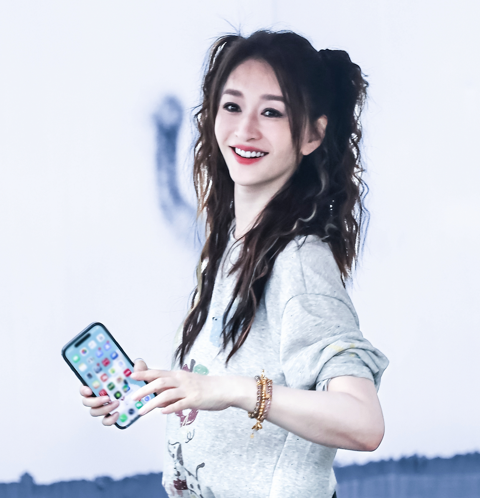 L&yacute; Tiểu Nhiễm v&agrave; Trang Ph&aacute;p: Hậu trường Tỷ Tỷ 2026 g&acirc;y tranh c&atilde;i kh&ocirc;ng ngừng - Ảnh 7.