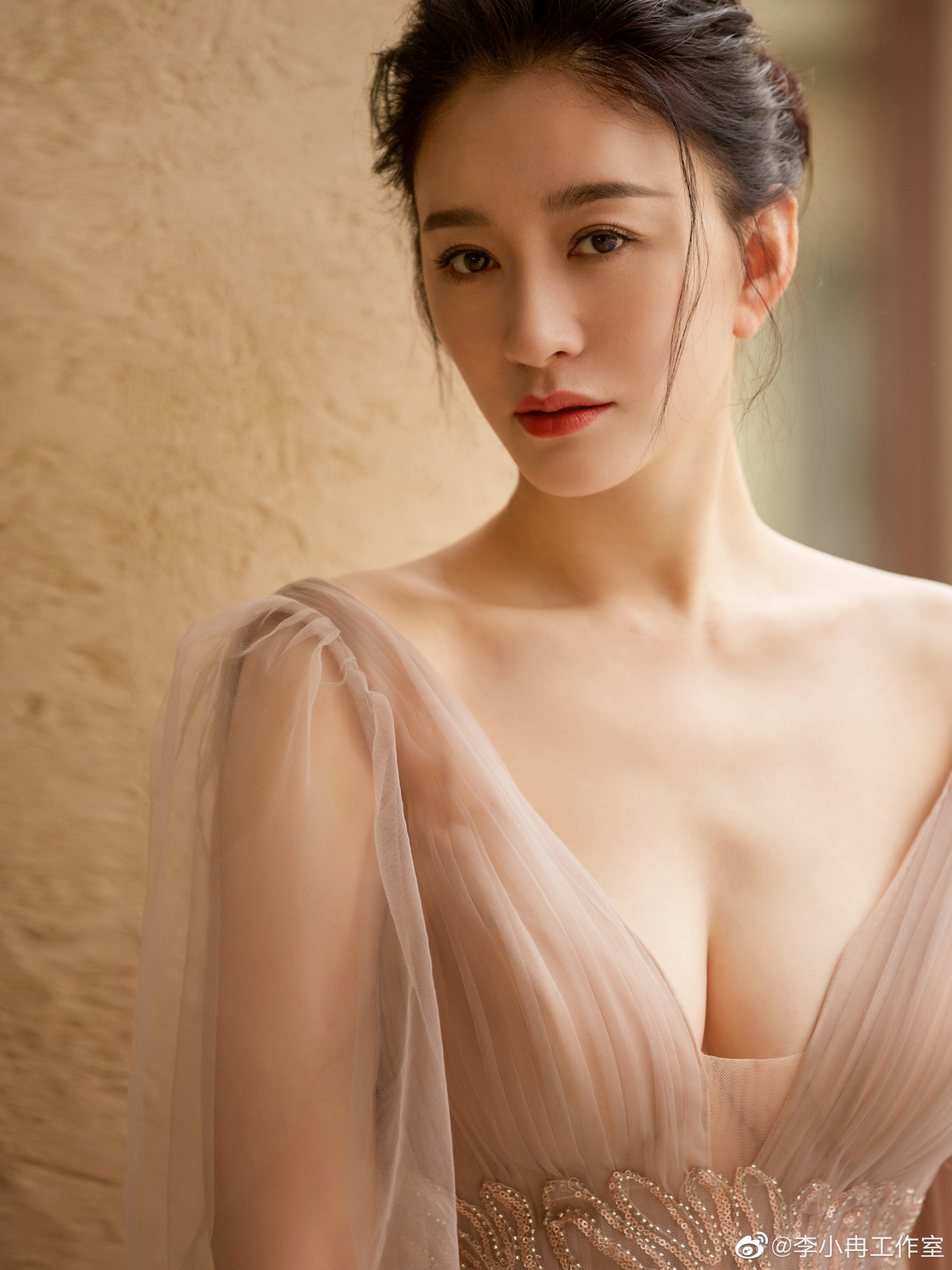 L&yacute; Tiểu Nhiễm v&agrave; Trang Ph&aacute;p: Hậu trường Tỷ Tỷ 2026 g&acirc;y tranh c&atilde;i kh&ocirc;ng ngừng - Ảnh 8.