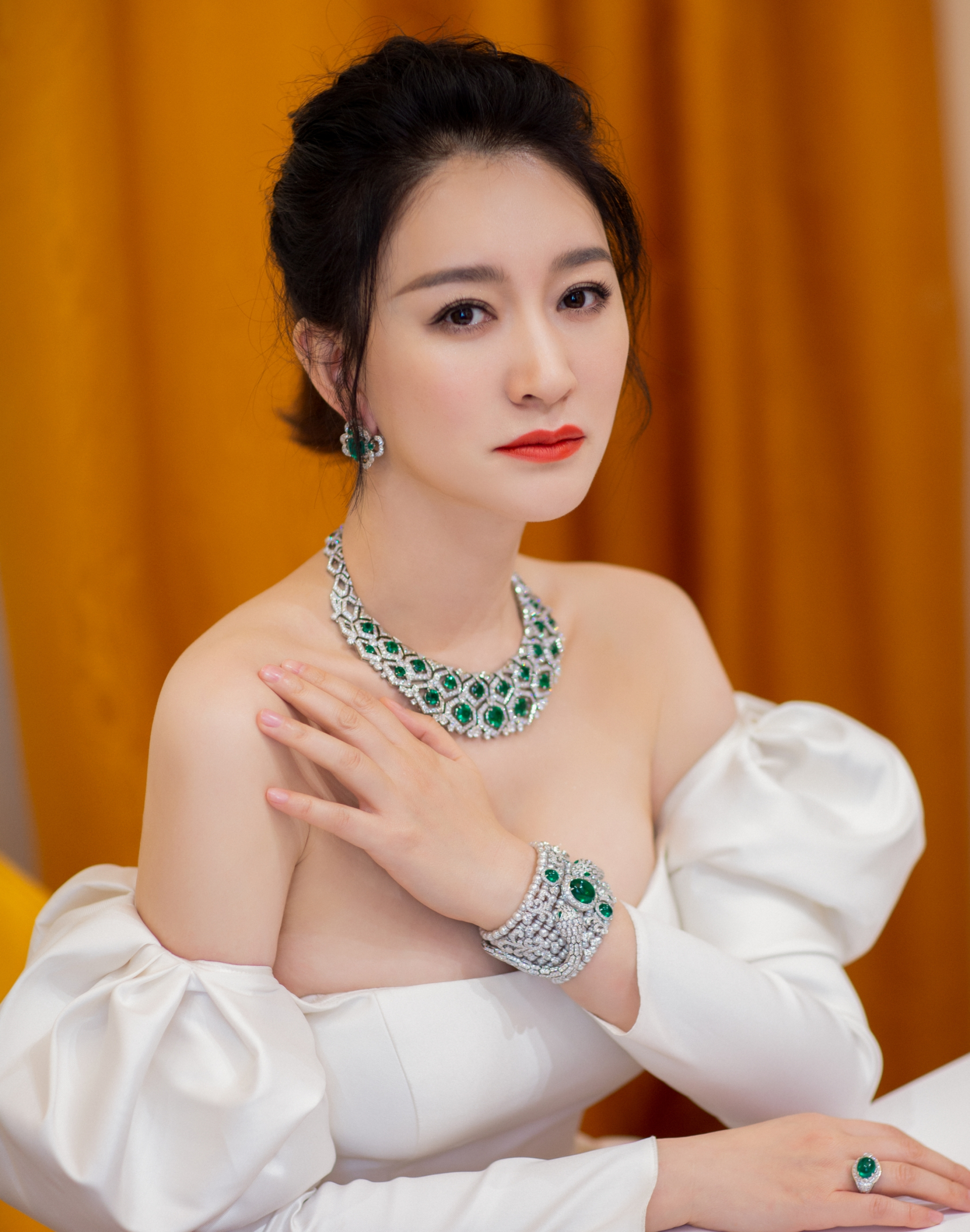 L&yacute; Tiểu Nhiễm v&agrave; Trang Ph&aacute;p: Hậu trường Tỷ Tỷ 2026 g&acirc;y tranh c&atilde;i kh&ocirc;ng ngừng - Ảnh 10.