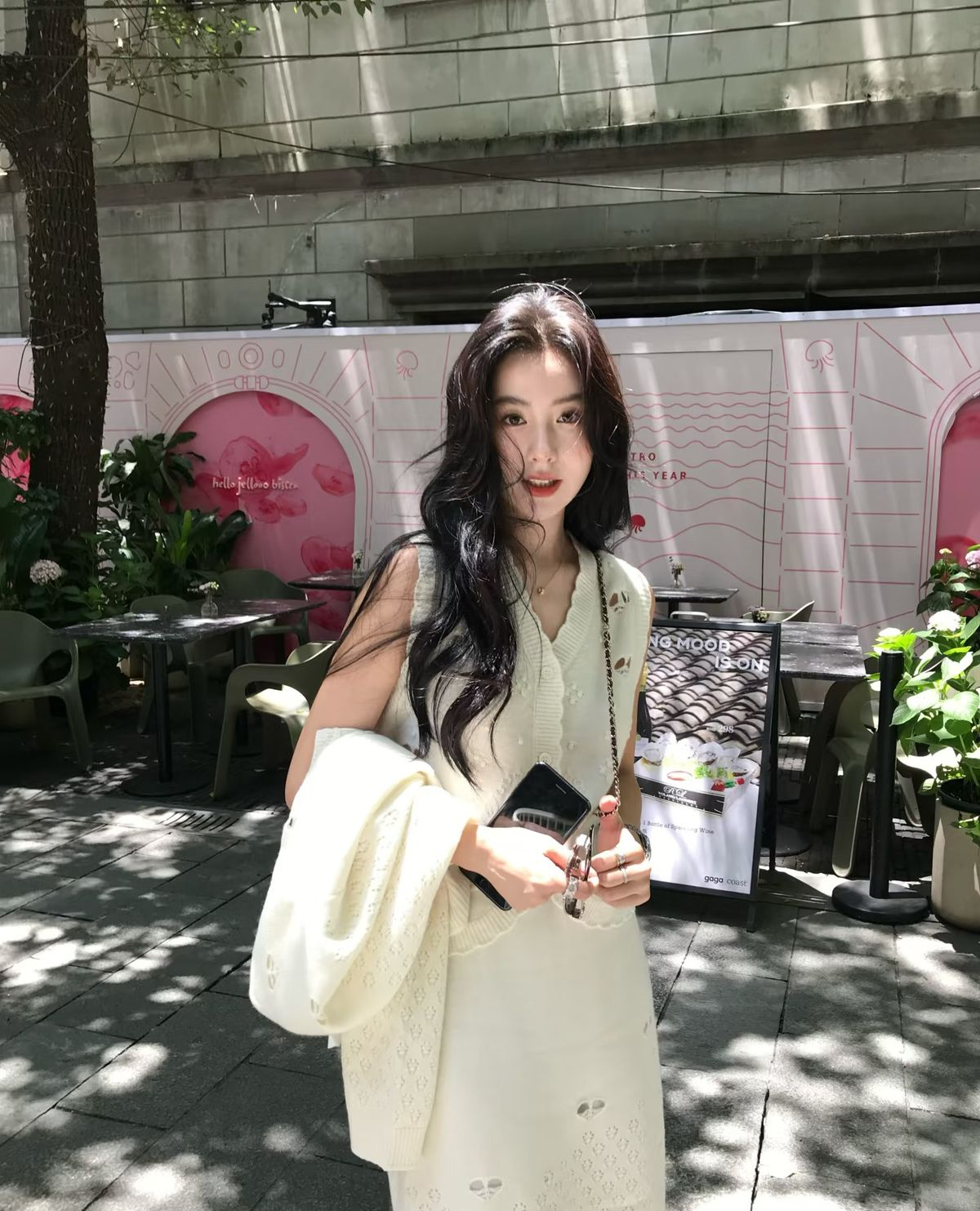 Bỏ th&oacute;i quen mua v&igrave; sợ thiếu, nhiều người trẻ giảm 20-30% chi ti&ecirc;u mỗi th&aacute;ng - Ảnh 4.