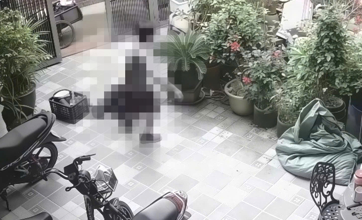 Clip chồng đ&aacute;nh vợ d&atilde; man ở Bắc Ninh g&acirc;y phẫn nộ cộng đồng mạng - Ảnh 2.