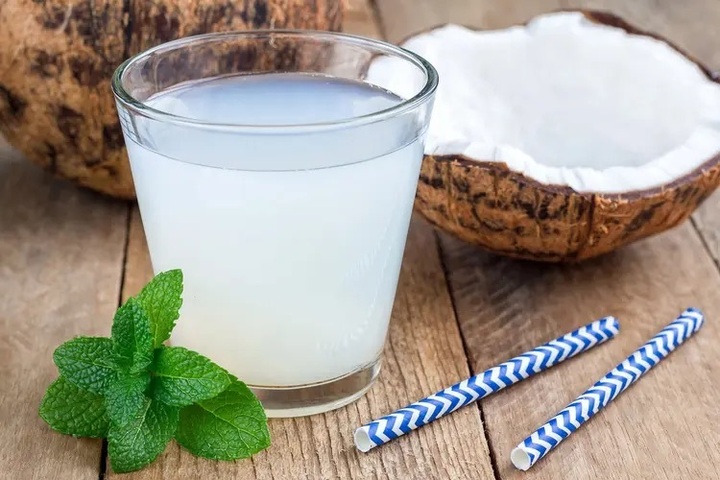 7 Đồ uống thanh nhiệt m&ugrave;a h&egrave; gi&uacute;p bạn khỏe khoắn v&agrave; sảng kh&oacute;ai trong ng&agrave;y n&oacute;ng bức - Ảnh 1.