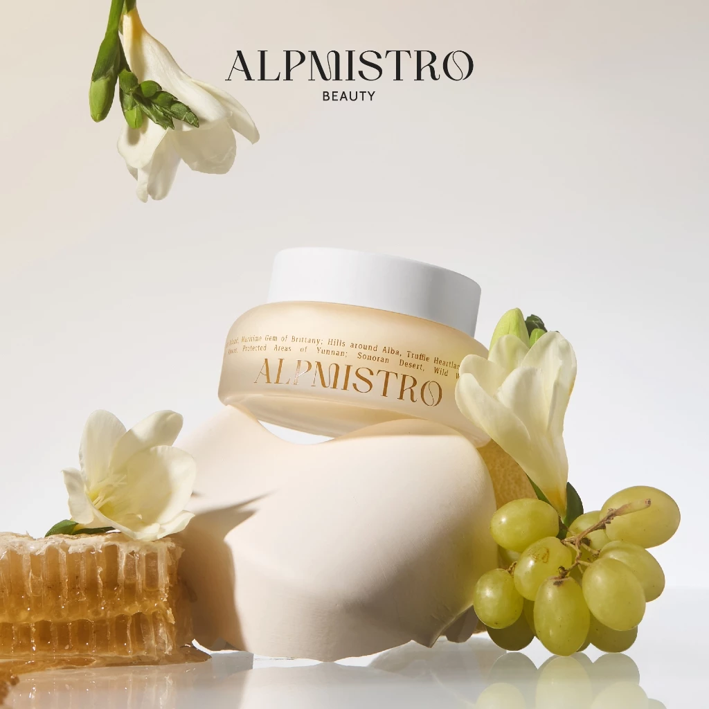 B&iacute; quyết dưỡng da của Song Hye Kyo: 40+ vẫn căng mịn, rạng rỡ như thời đỉnh cao - Ảnh 9.