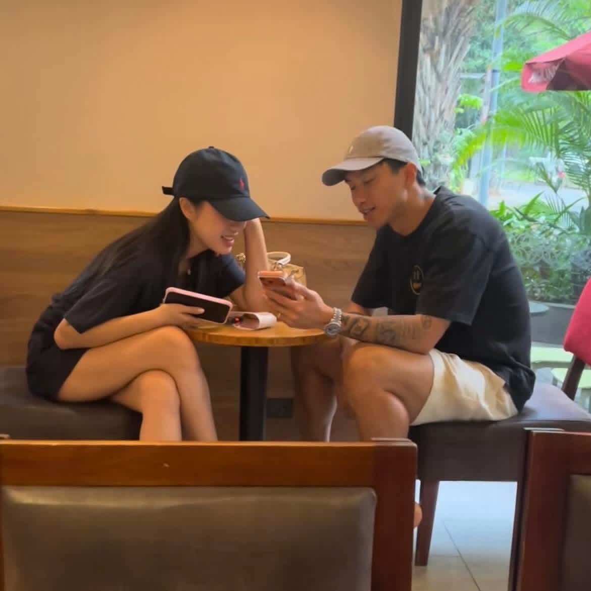 Do&atilde;n Hải My gi&uacute;p Đo&agrave;n Văn Hậu xử l&yacute; khủng hoảng bằng c&aacute;ch im lặng th&ocirc;ng minh - Ảnh 4.