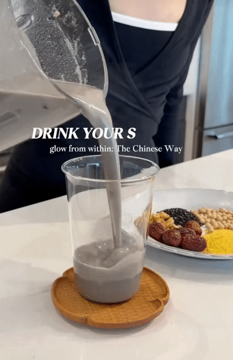 Phụ nữ Hàn tuổi 35 giữ da đẹp mịn màng nhờ 2 thói quen: - Ảnh 4. Phụ nữ Hàn tuổi 35 giữ da đẹp mịn màng nhờ 2 thói quen: - Ảnh 4.