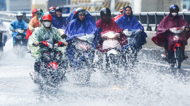 Cả nước chuẩn bị đ&oacute;n &lsquo; mưa giải nhiệt &rsquo; kết th&uacute;c nắng n&oacute;ng hiếm gặp 10 năm - Ảnh 1.