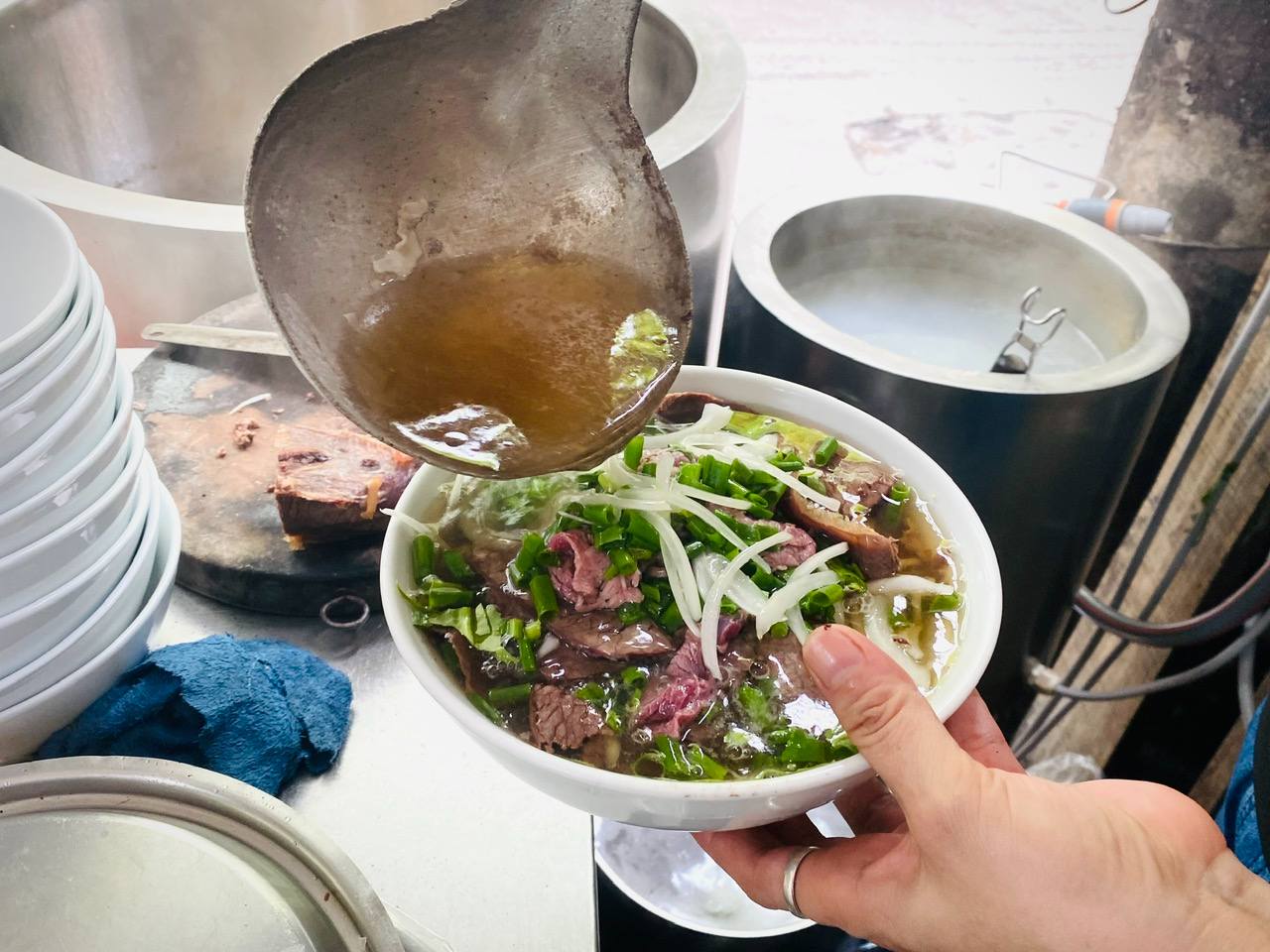 M&oacute;n ăn Việt Nam g&acirc;y ấn tượng với 21 triệu du kh&aacute;ch - Ảnh 4.