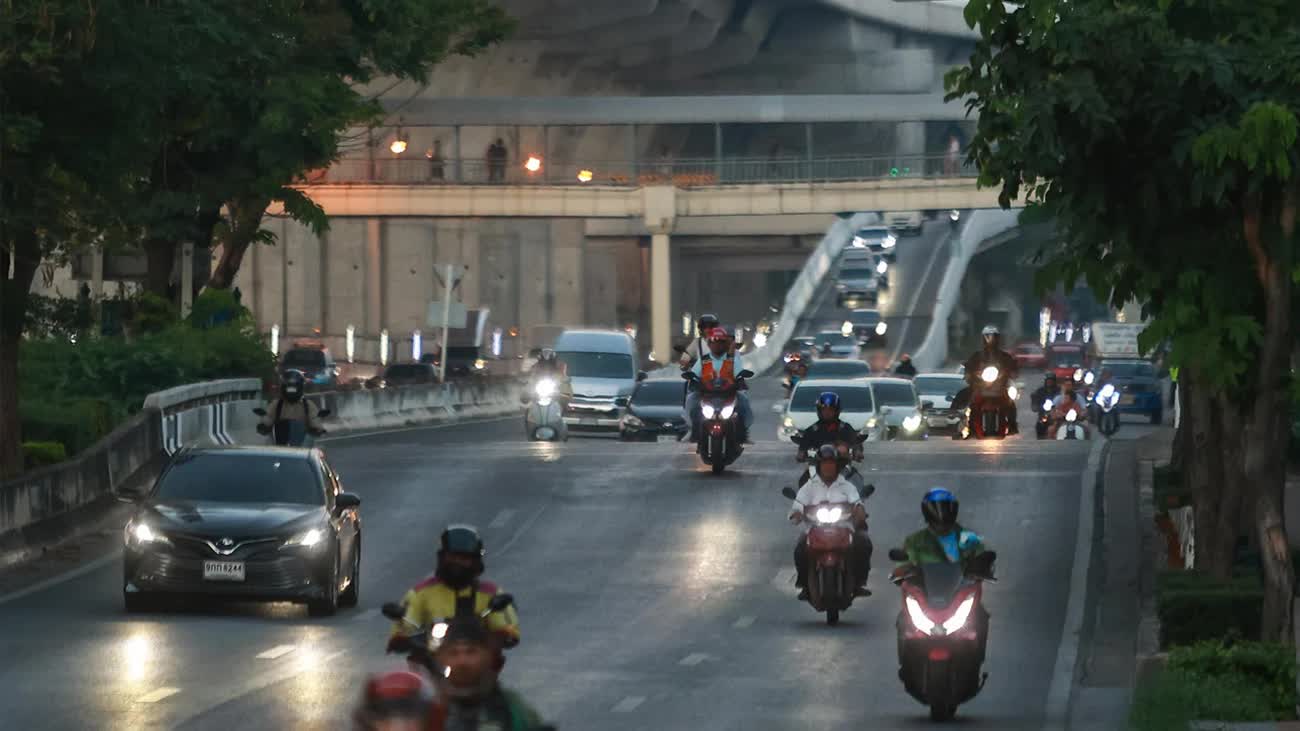 Số người chết tăng cao trong dịp Tết té nước Songkran ở Thái Lan năm 2026 - Ảnh 2. Số người chết tăng cao trong dịp Tết té nước Songkran ở Thái Lan năm 2026 - Ảnh 2.