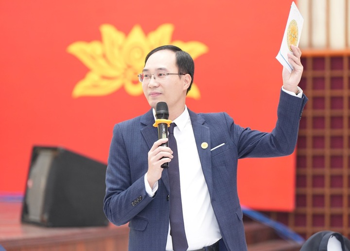 MV nhạc Việt g&acirc;y tranh c&atilde;i 2026: Nghệ thuật hay chi&ecirc;u tr&ograve; trong hậu trường? - Ảnh 3.