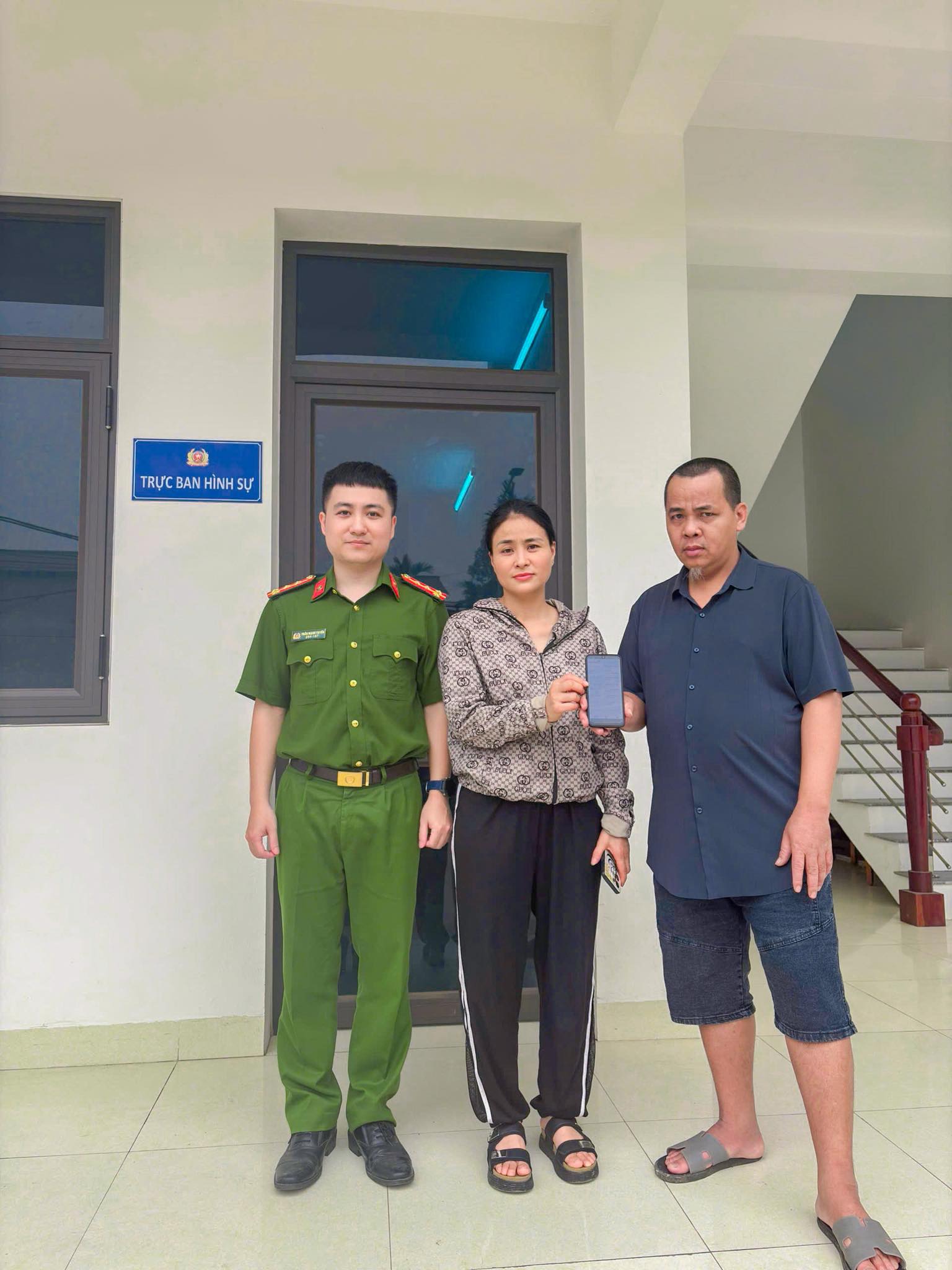 Chuyển khoản nhầm 180 triệu đồng: Cuộc gọi bất ngờ từ C&ocirc;ng an Tuy&ecirc;n Quang - Ảnh 1.