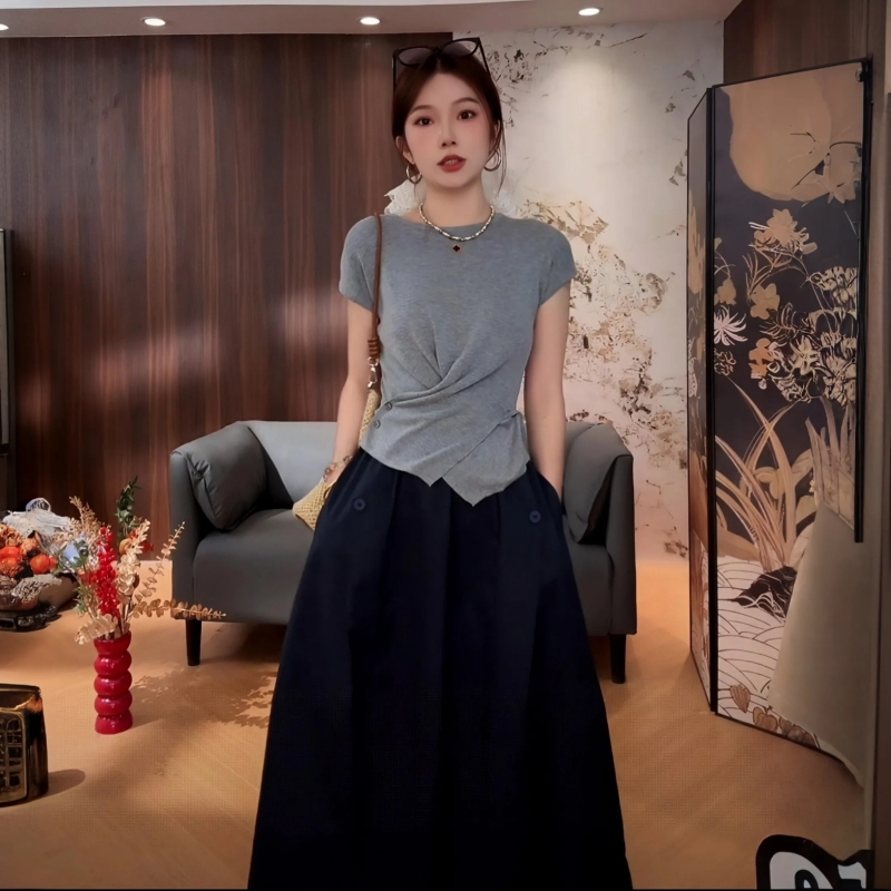 Eo b&aacute;nh m&igrave; đ&ugrave;i to kh&ocirc;ng lo mặc xấu: Mẹo phối đồ đỉnh cao, vừa t&ocirc;n d&aacute;ng lại giấu mỡ cực ngầu - Ảnh 12.