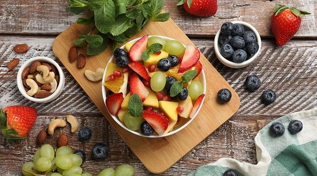 Ăn dứa để hạ axit uric, coi chừng phản tác dụng: 4 món quen mặt bị điểm tên - Ảnh 3.