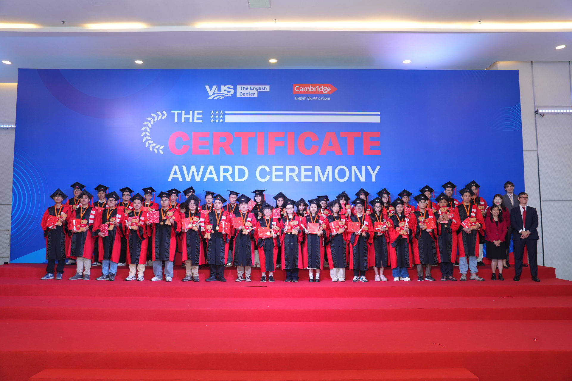 214 . 831 Học vi&ecirc;n sở hữu chứng chỉ Anh ngữ quốc tế tại VUS: Cửa ng&otilde; hội nhập 2026 - Ảnh 1.