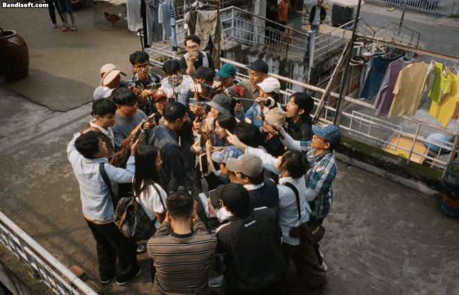 Th&aacute;i h&ograve;a diễn xuất đỉnh cao trong phim Anh H&ugrave;ng l&agrave;m kh&aacute;n giả sởn gai ốc - Ảnh 3.