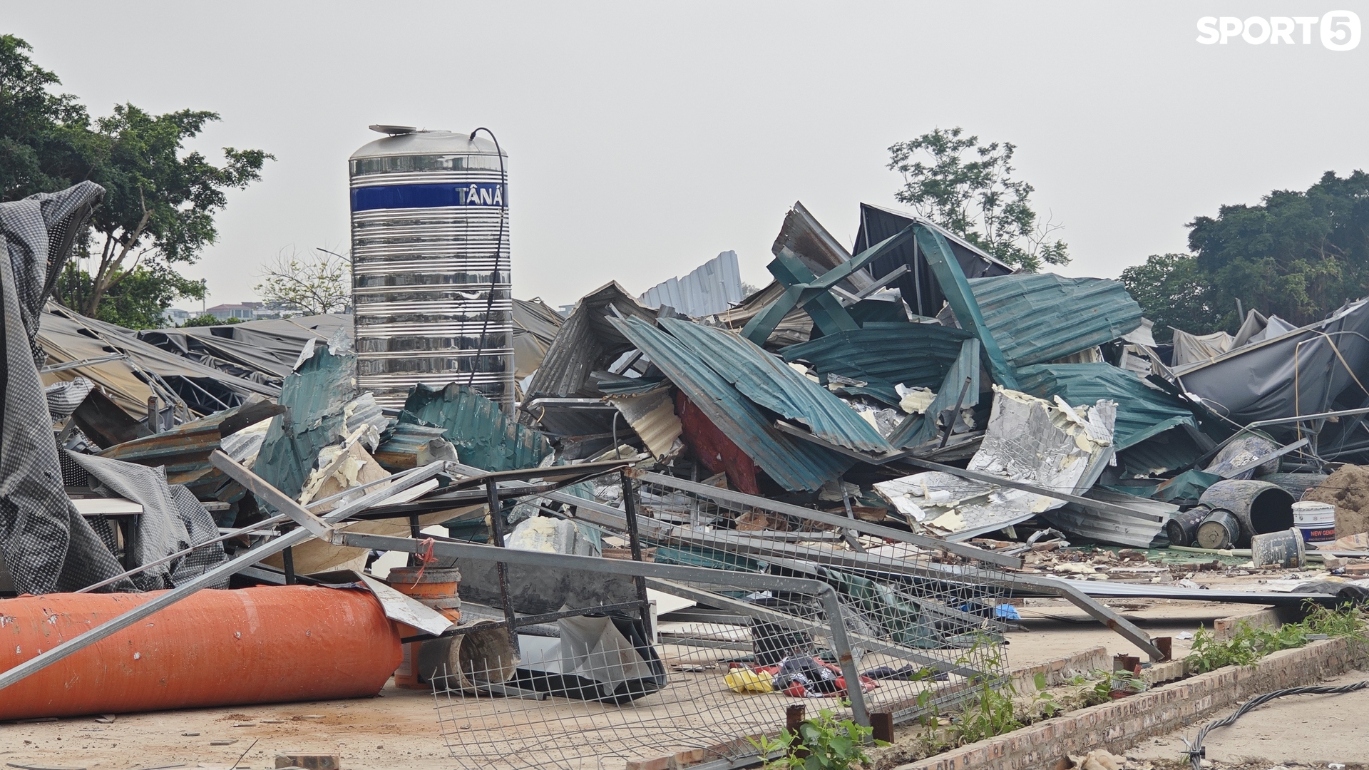 Cận cảnh s&acirc;n Pickleball lớn nhất H&agrave; Nội bị th&aacute;o dỡ Trong năm 2026 - Ảnh 19.