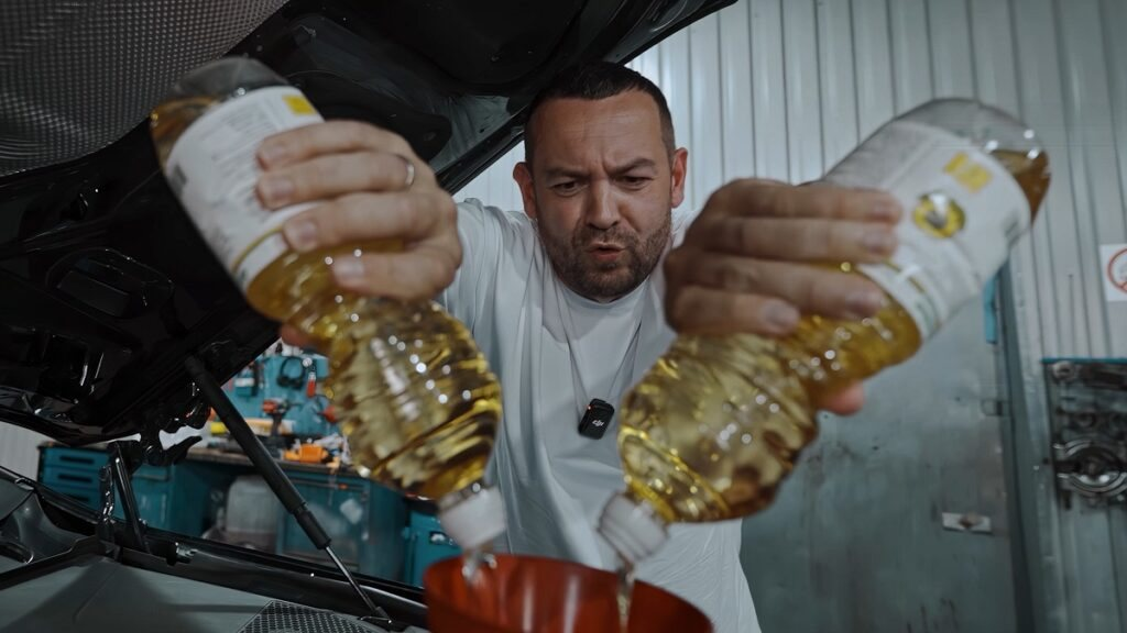 Gi&aacute; xăng dầu tăng cao, người Estonia chuyển sang d&ugrave;ng dầu ăn l&agrave;m nhi&ecirc;n liệu - Ảnh 1.