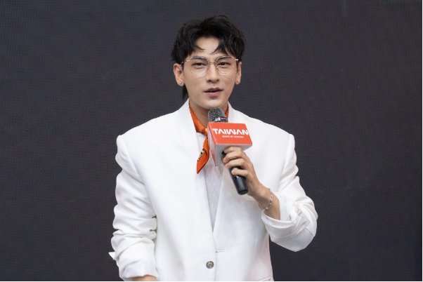 Isaac c&ugrave;ng kh&aacute;ch tham quan giải m&atilde; sức h&uacute;t Đ&agrave;i Loan: Điểm đến đầy cảm hứng tại VITM H&agrave; Nội 2026 - Ảnh 2.