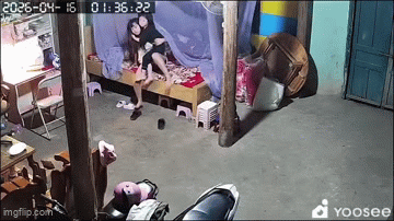 B&eacute; g&aacute;i nhanh tr&iacute; cứu em khỏi mưa đ&aacute; hiếm gặp ở Bắc H&agrave; , L&agrave;o Cai 2026 - Ảnh 1.