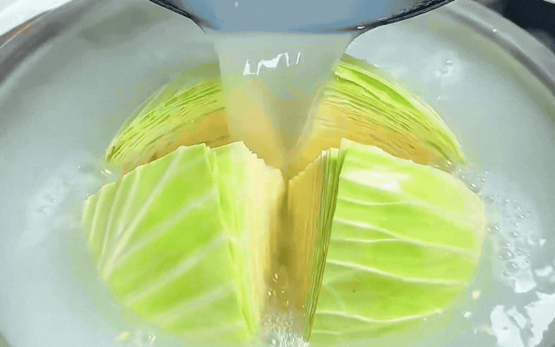 Giải ngấy mâm cơm ngày nóng với món bắp cải ngâm chua cay: Chỉ để qua đêm là có ngay cực phẩm - Ảnh 2.