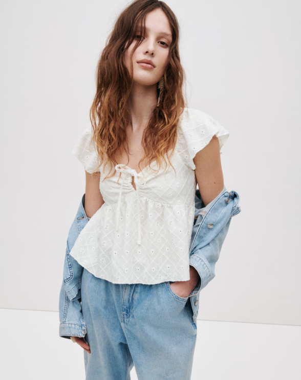 Nh&igrave;n tưởng đơn giản, nhưng combo n&agrave;y lại gi&uacute;p hack d&aacute;ng &ldquo;đỉnh&rdquo; nhất h&egrave; 2026 - Ảnh 8.