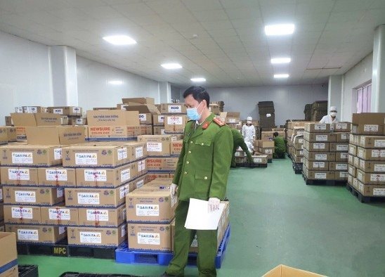 Triệt ph&aacute; đường d&acirc;y Rance Pharma sản xuất sữa giả cho trẻ sinh non v&agrave; b&agrave; bầu - Ảnh 1.