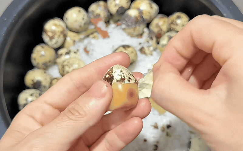 Lo&agrave;i rau mọc dại c&oacute; t&ecirc;n rất lạ, nay 