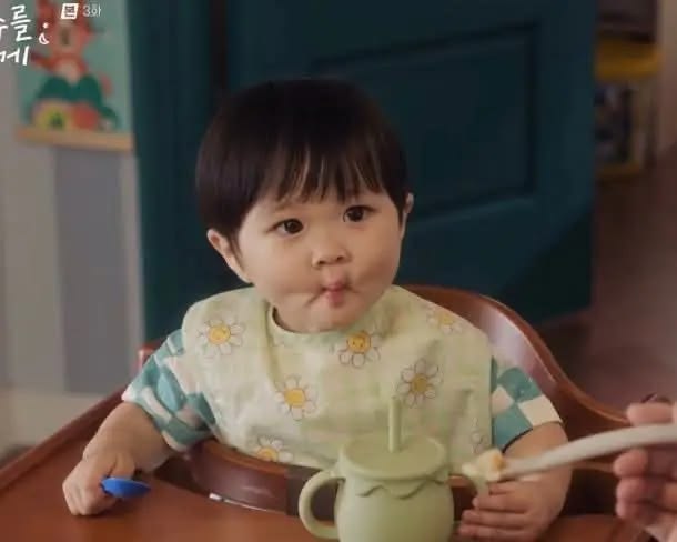 Có thể quát mắng con, nhưng hãy tránh những câu nói "độc hại" này - Ảnh 2.