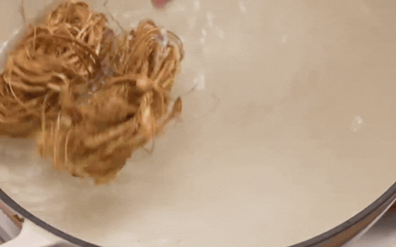 Làm gà hầm thảo mộc tại nhà với bí quyết Đơn giản không cần sang Trung Quốc - Ảnh 2.