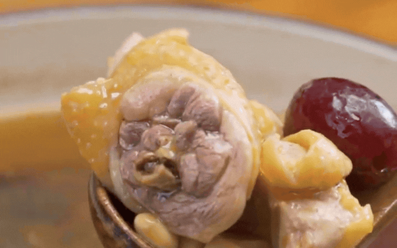 Làm gà hầm thảo mộc tại nhà với bí quyết Đơn giản không cần sang Trung Quốc - Ảnh 1.